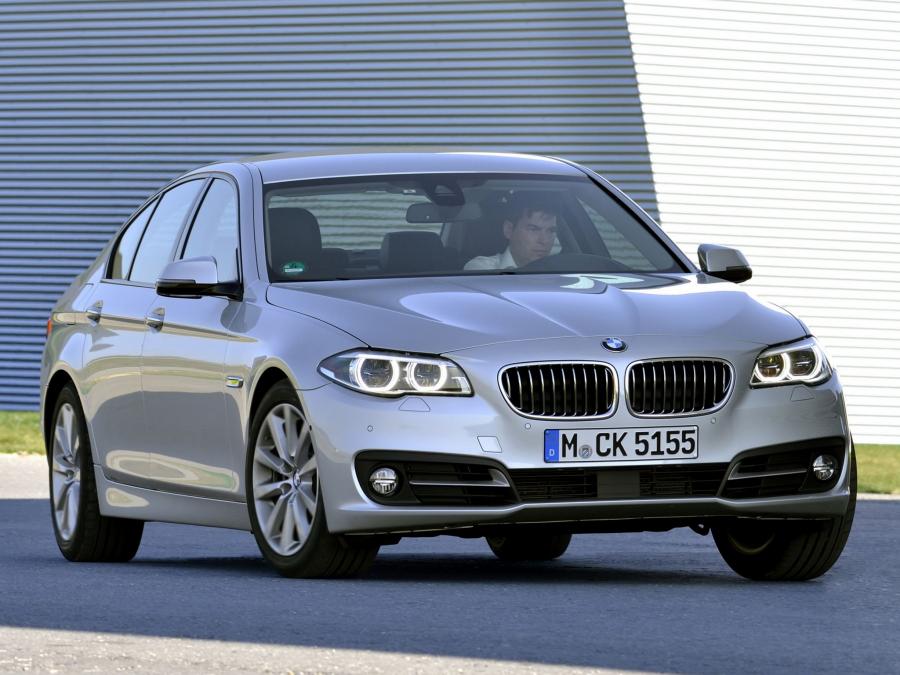  BMW 518d Sedan 2013 года  (фото 9 из 15)
